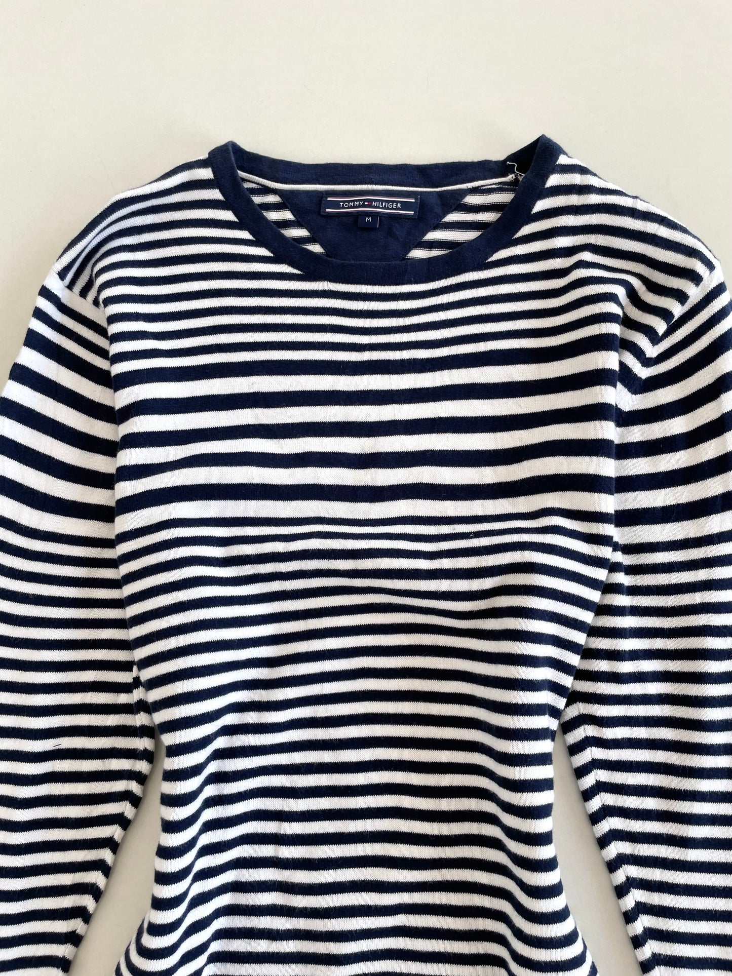 Vintage Tommy Hilfiger Top-Bust 40 to 42