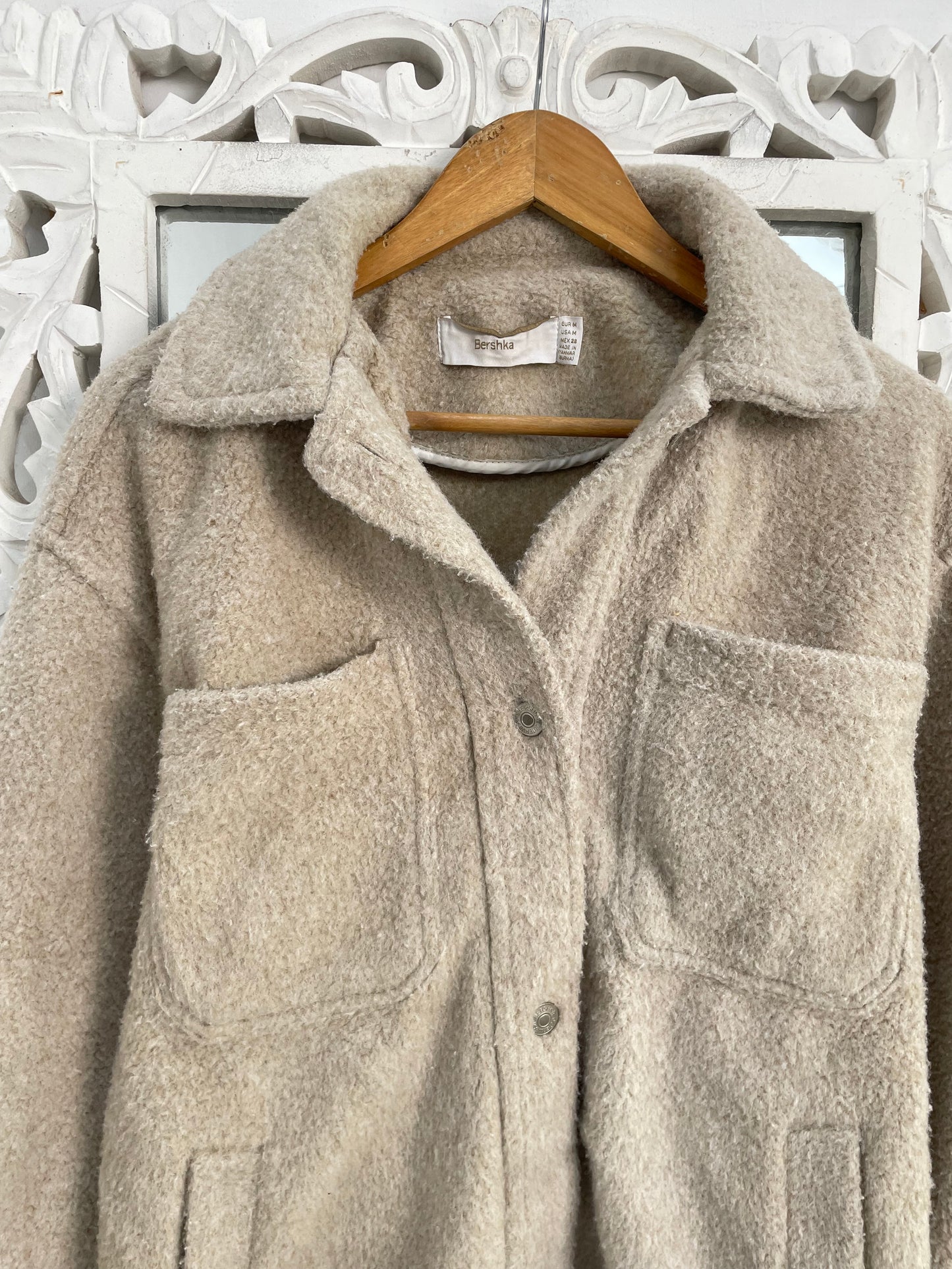 Bershka Super Duper Thick Shacket-Chest 42