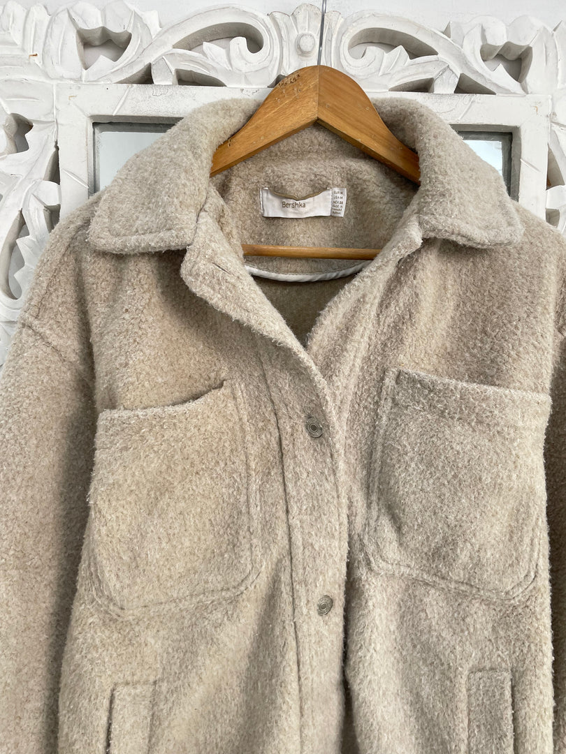 Bershka Super Duper Thick Shacket-Chest 42