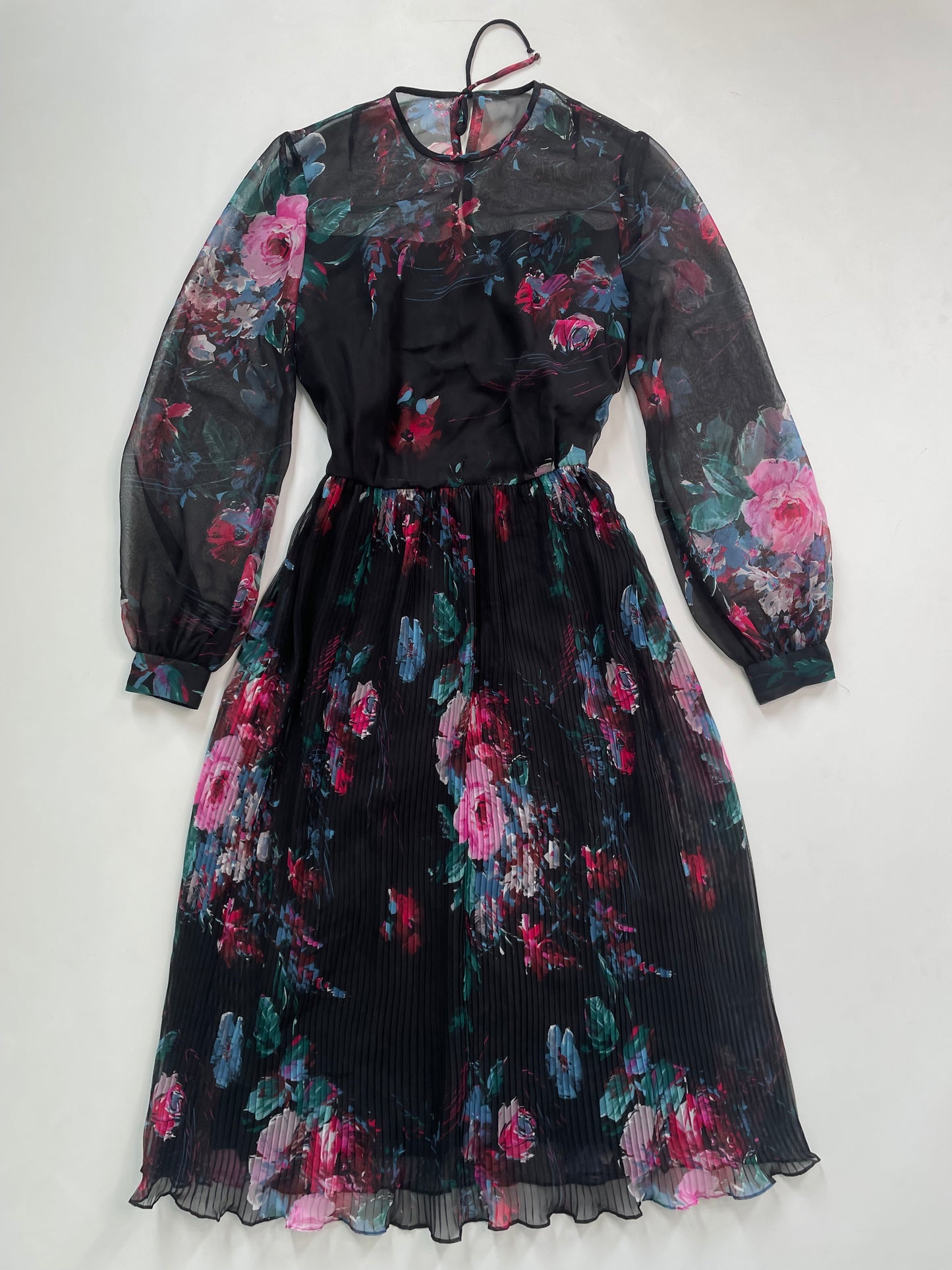 Dress-Bust 34