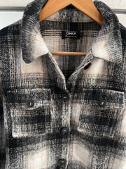 Only Super Thick Shacket-Chest 34