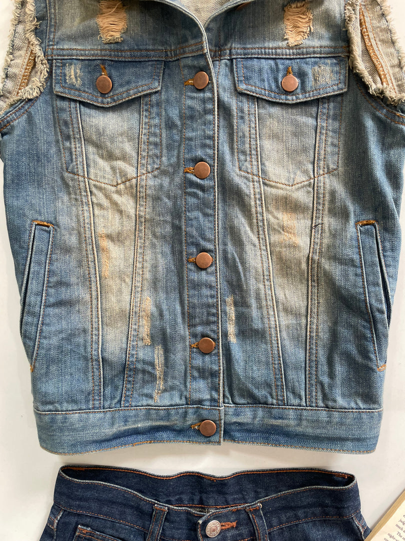 Denim Vest-Bust 36