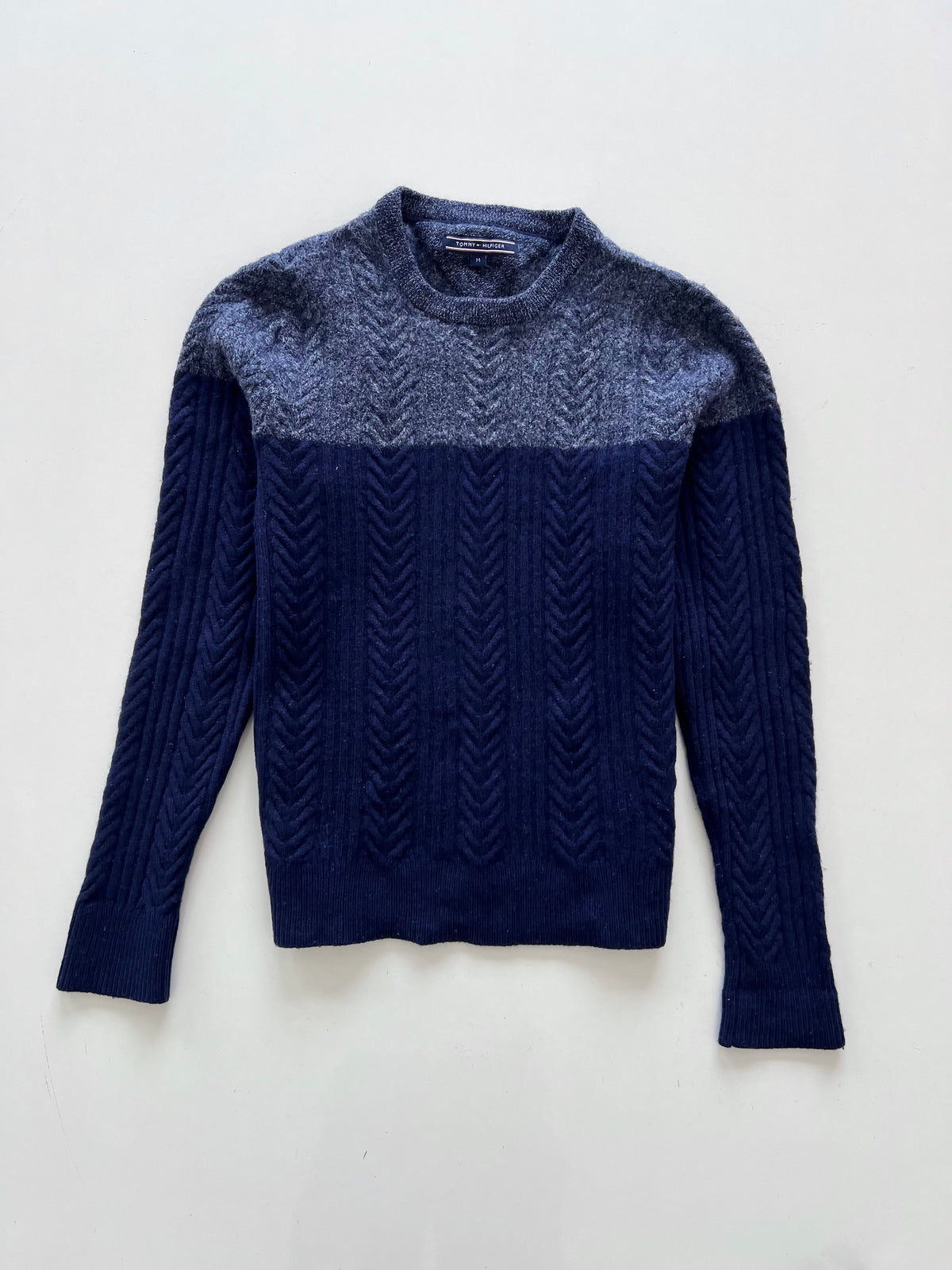Tommy Hilfiger 74%LambsWool Vintage Sweater-Bust 36