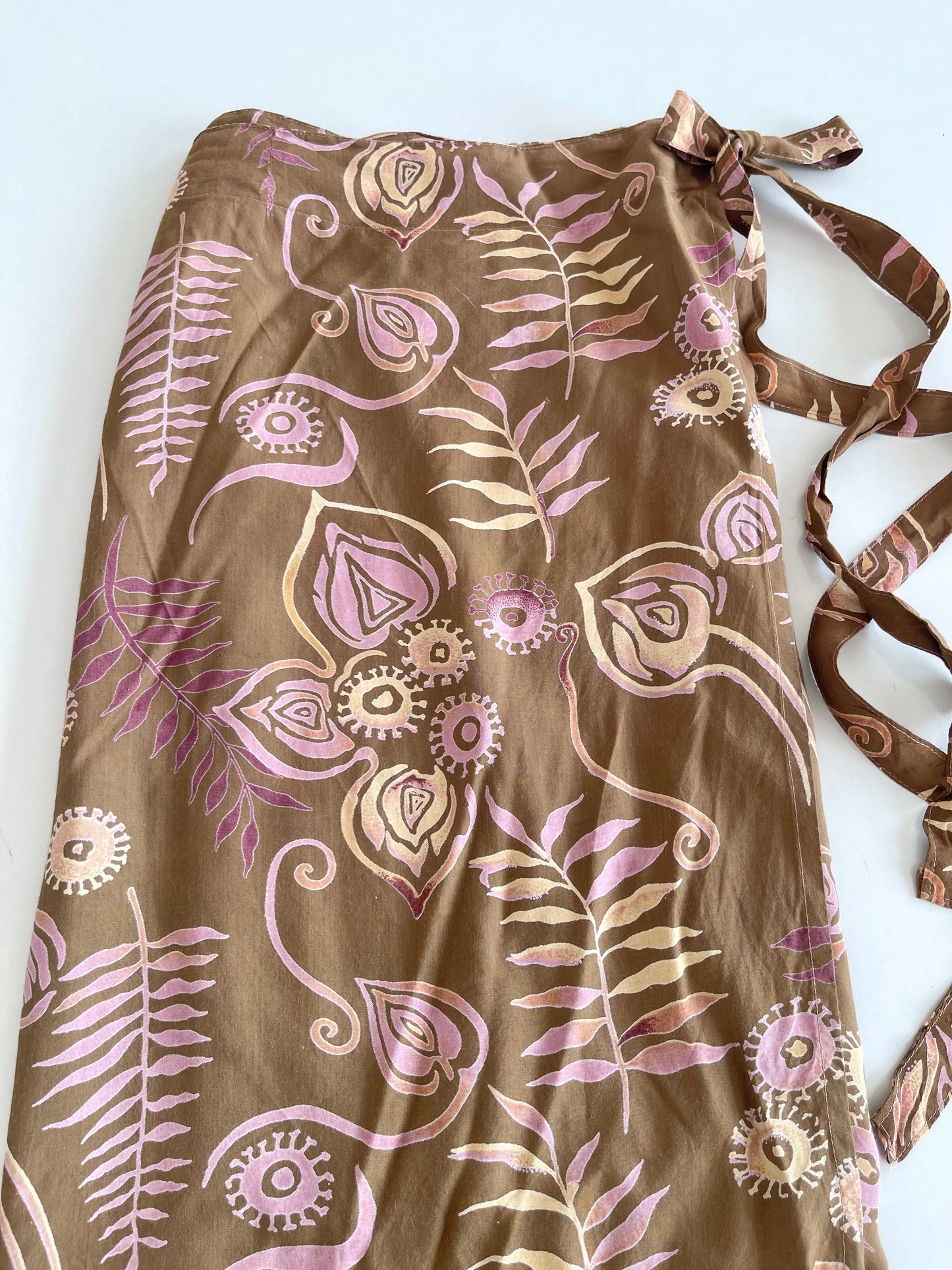 Dur Esse Wraparound Skirt-Waist 30 to 32