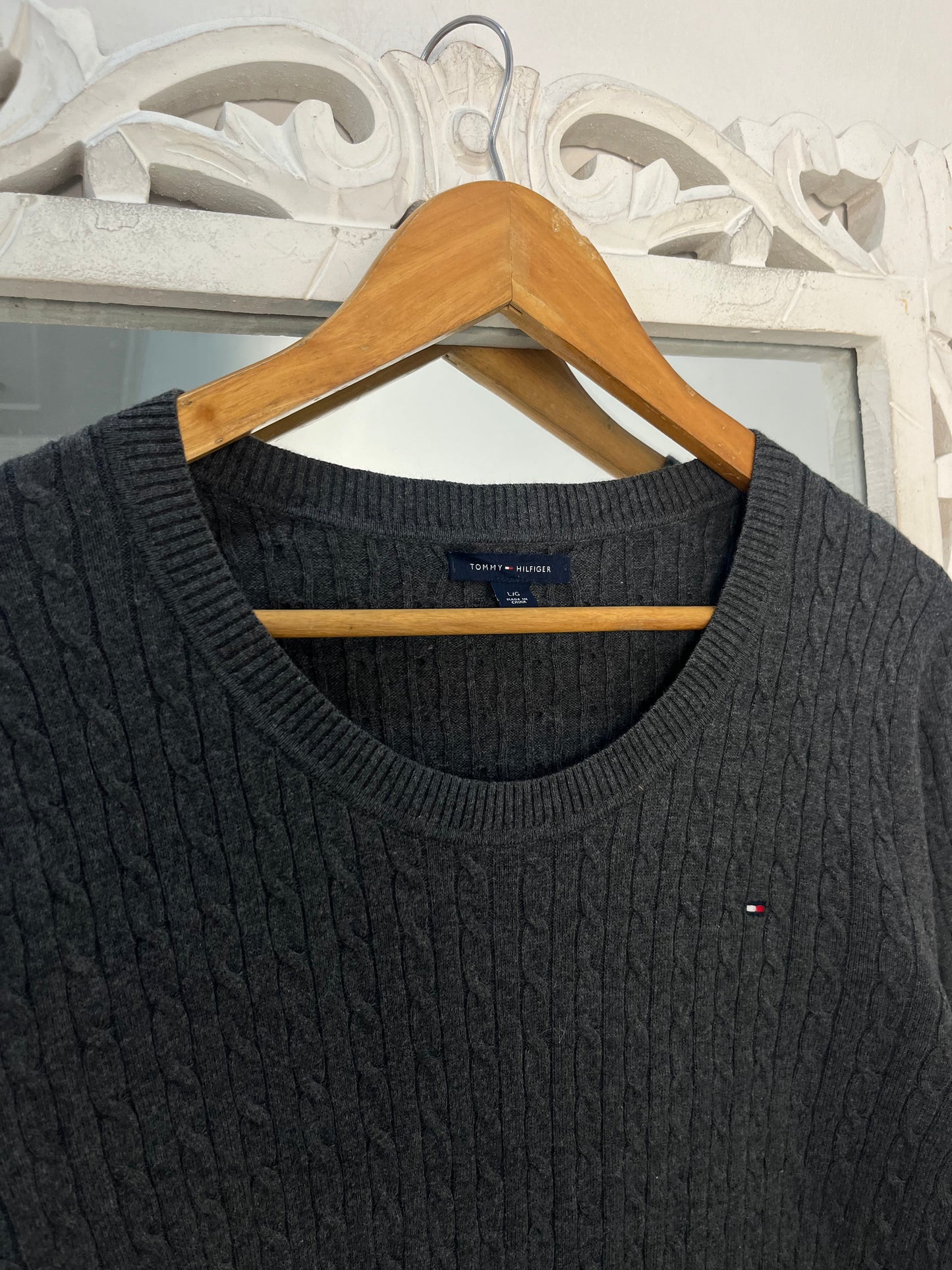 Vintage Tommy Hilfiger Sweater-Chest 38 to 40