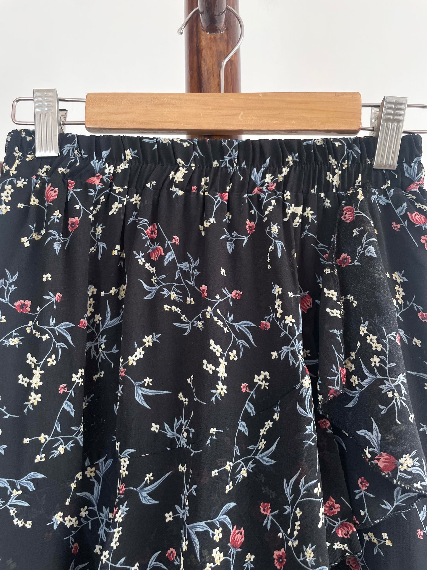 Gardenia Ruffle Skirt-Waist 24 to 30