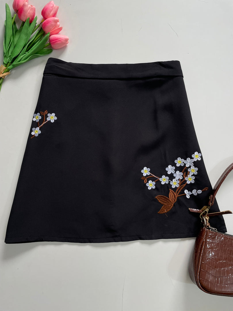 Embroidered Skirt-Waist 34