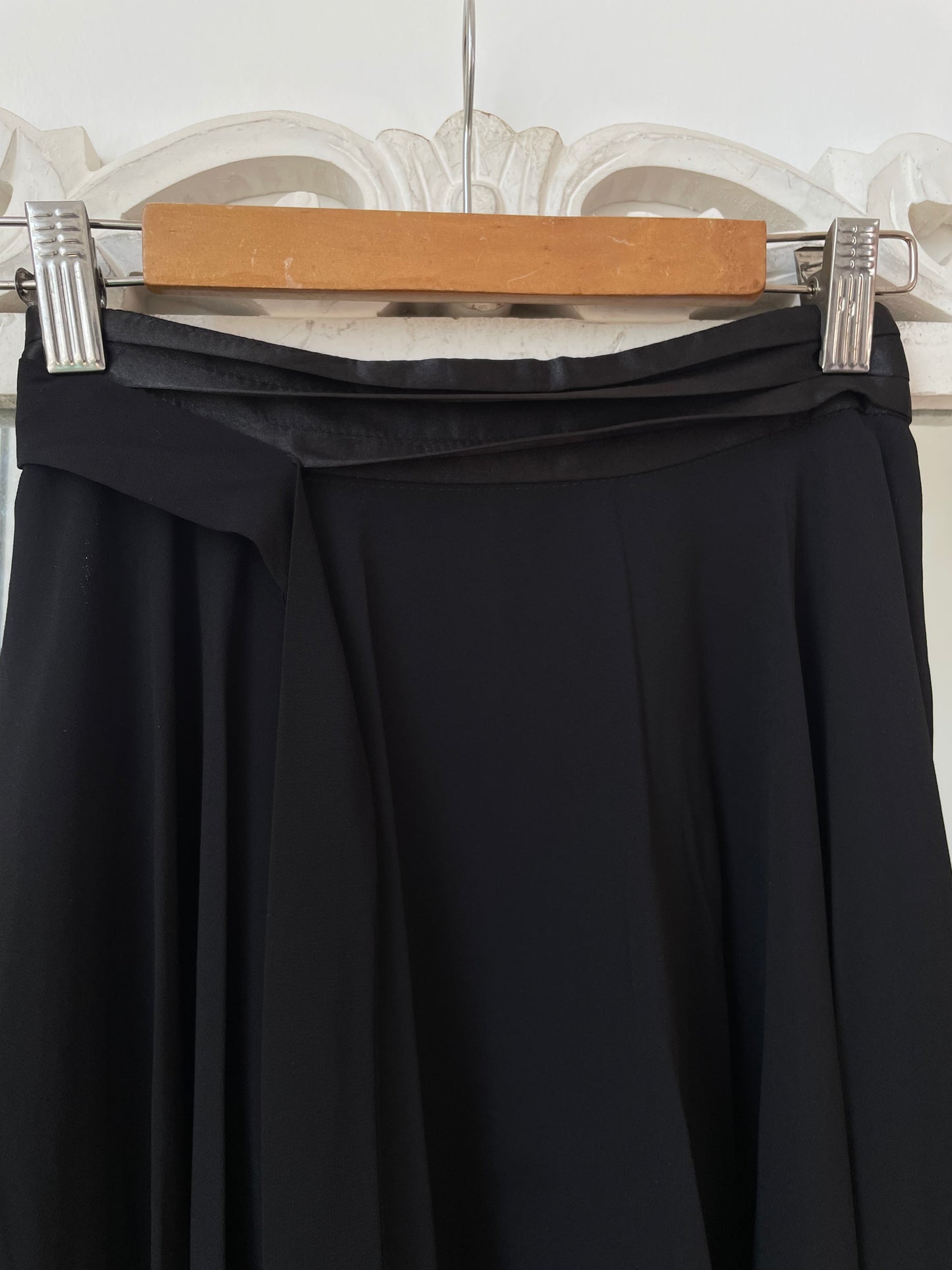 Solid Black Prairie Skirt-Waist 28