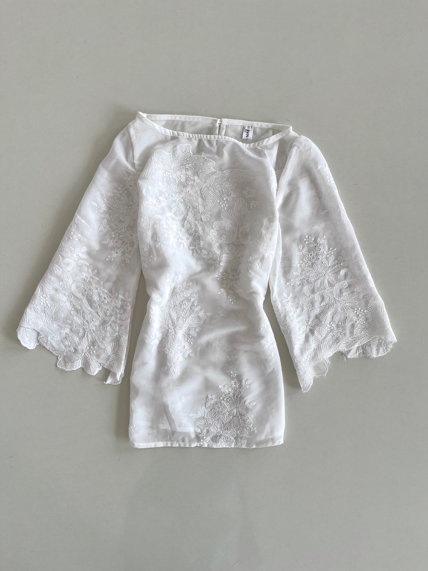 Qing Man Embroidered Sheer Top-Bust 32