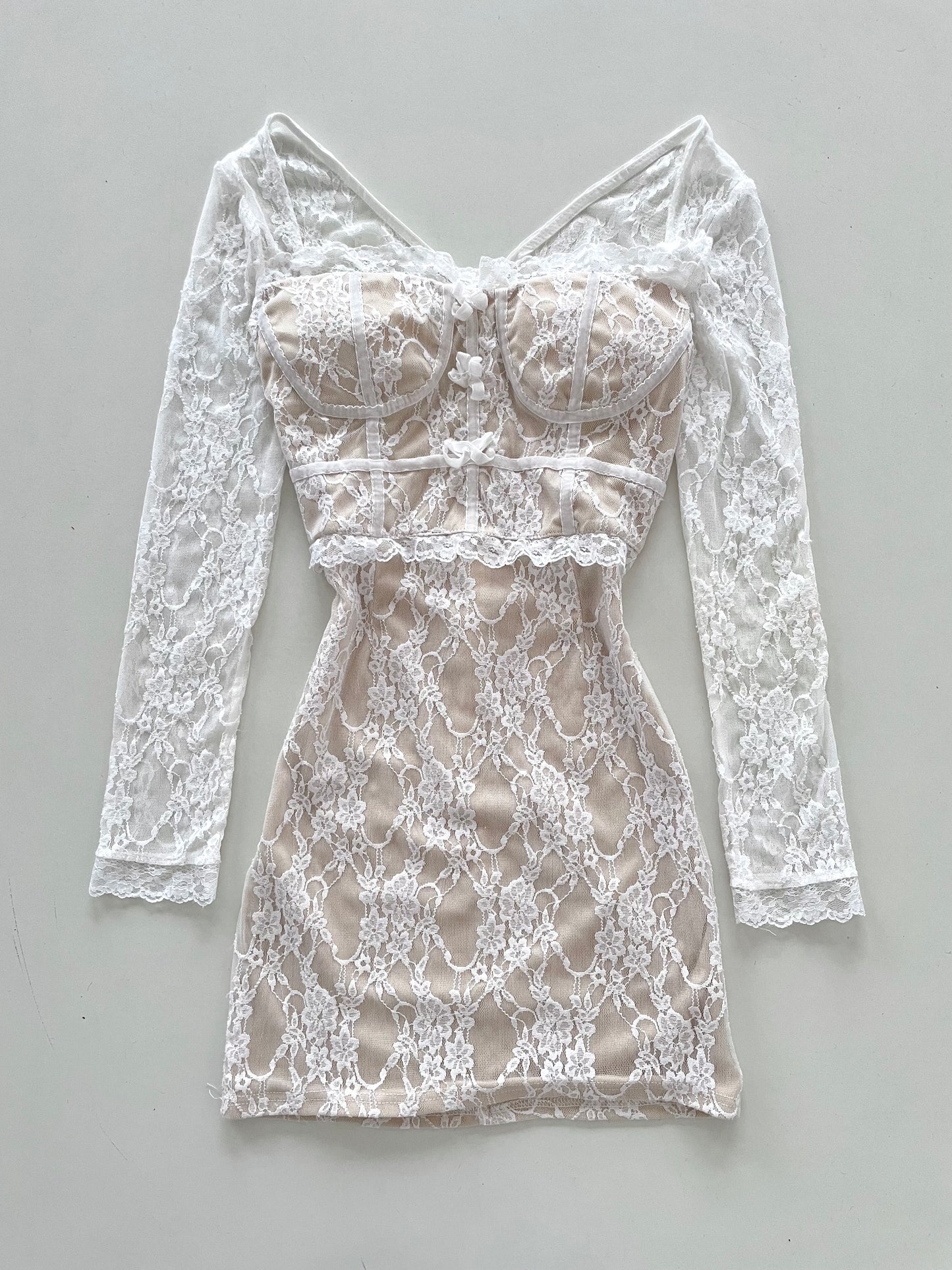Mei Ying Lace Vintage Dress-Bust 32 to 34