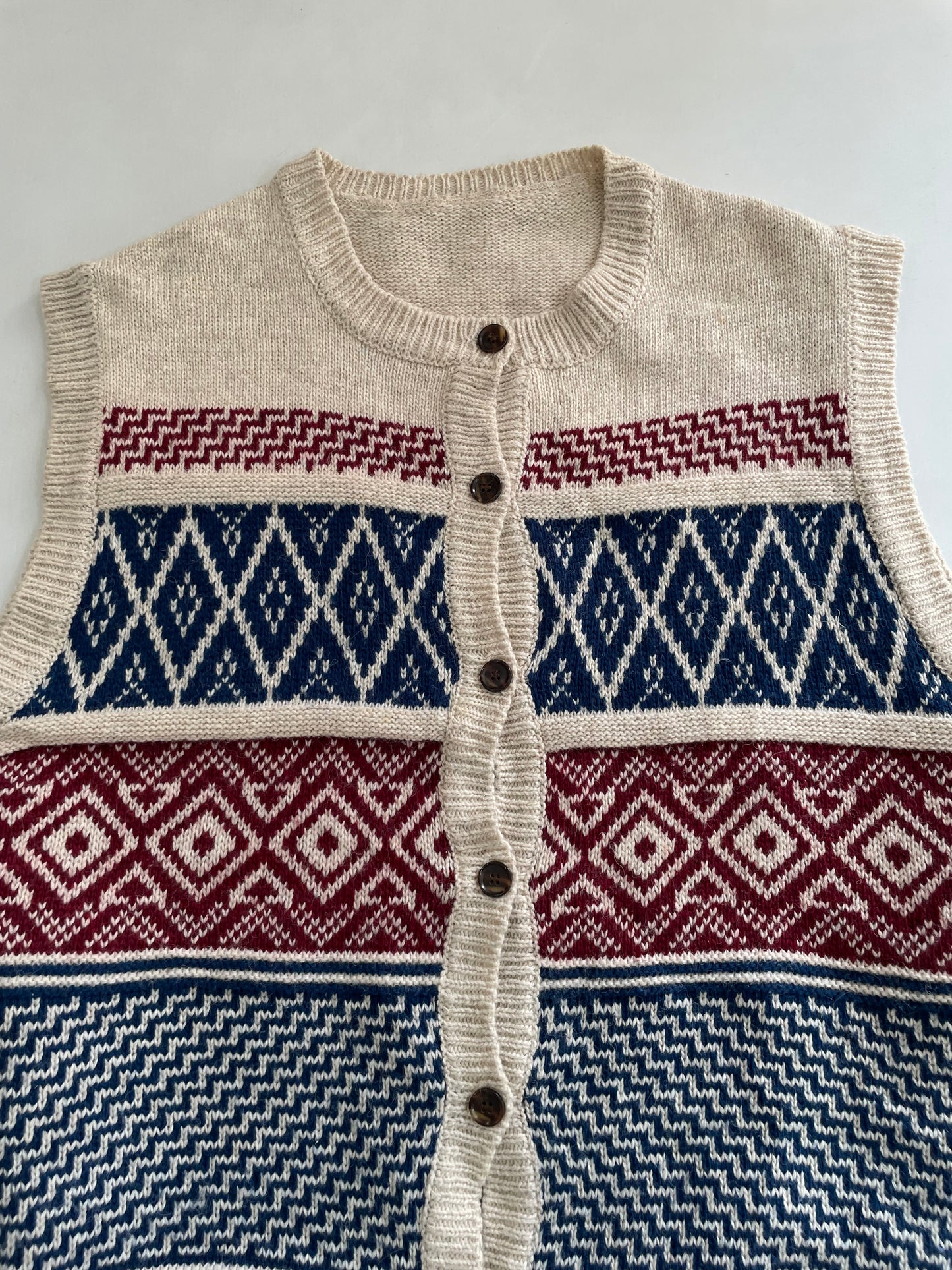 Chunky Sweater Vest-Bust 40