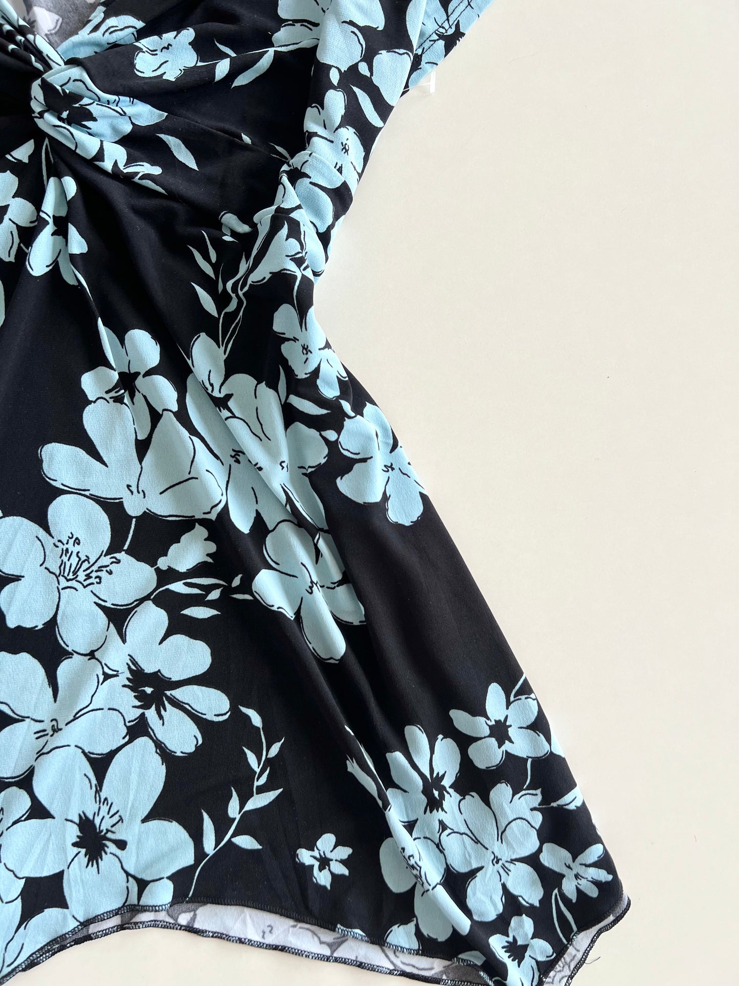 Mariposa Top-Bust 42 to 44