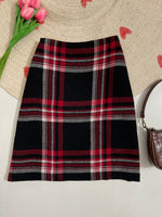 Load image into Gallery viewer, Talbots Plaid Skirt - Waist 30
