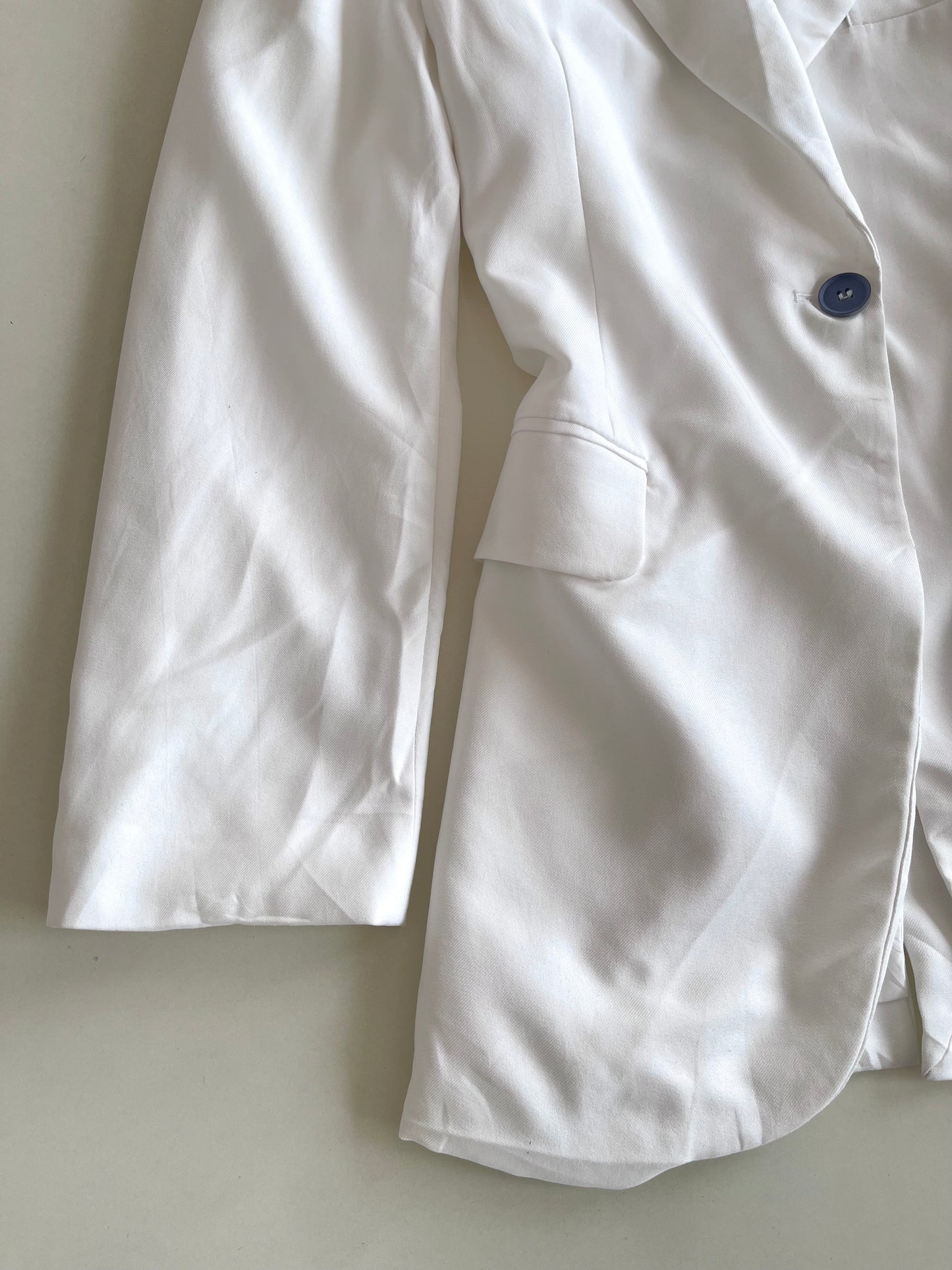 Bershka White Blazer-Bust 44