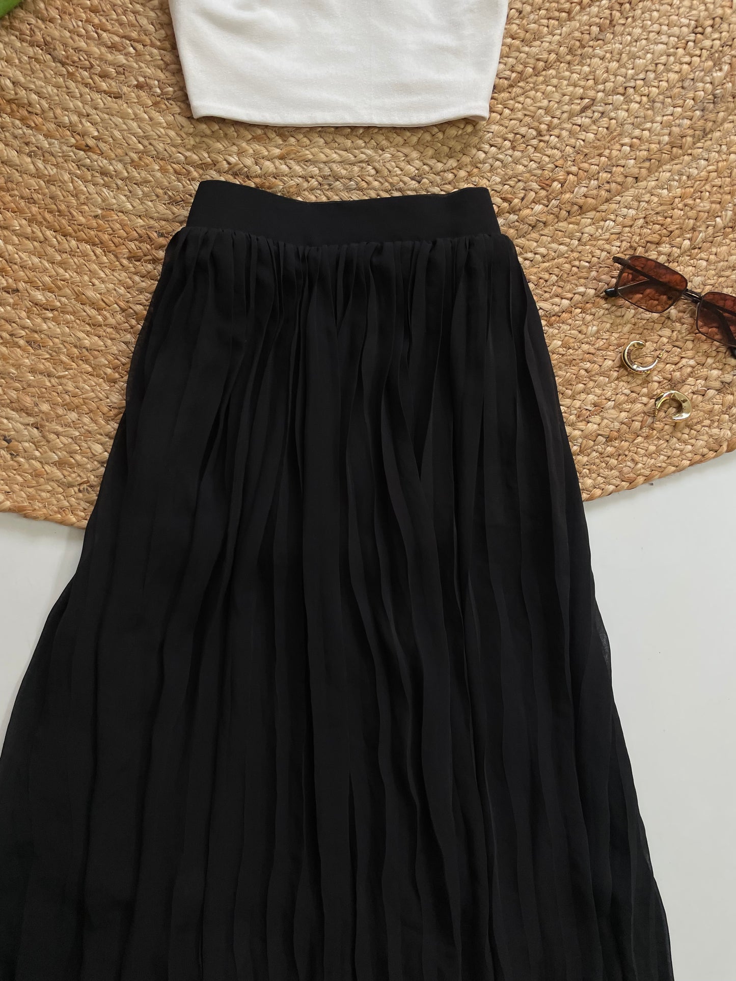 BLACK FLOWY SKIRT - WAIST 30 to 32