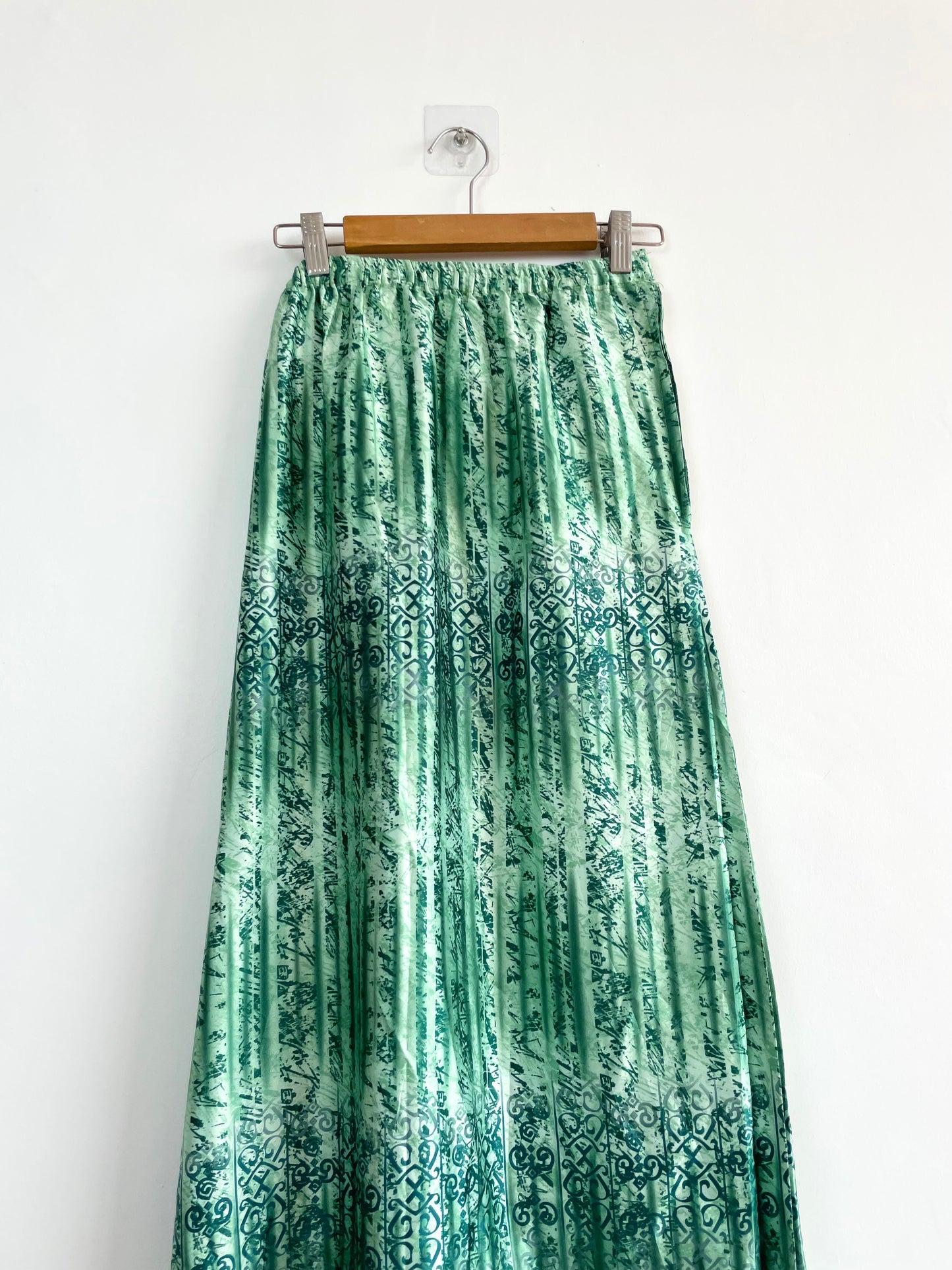 Green Satin Skirt-Waist 32 to 38