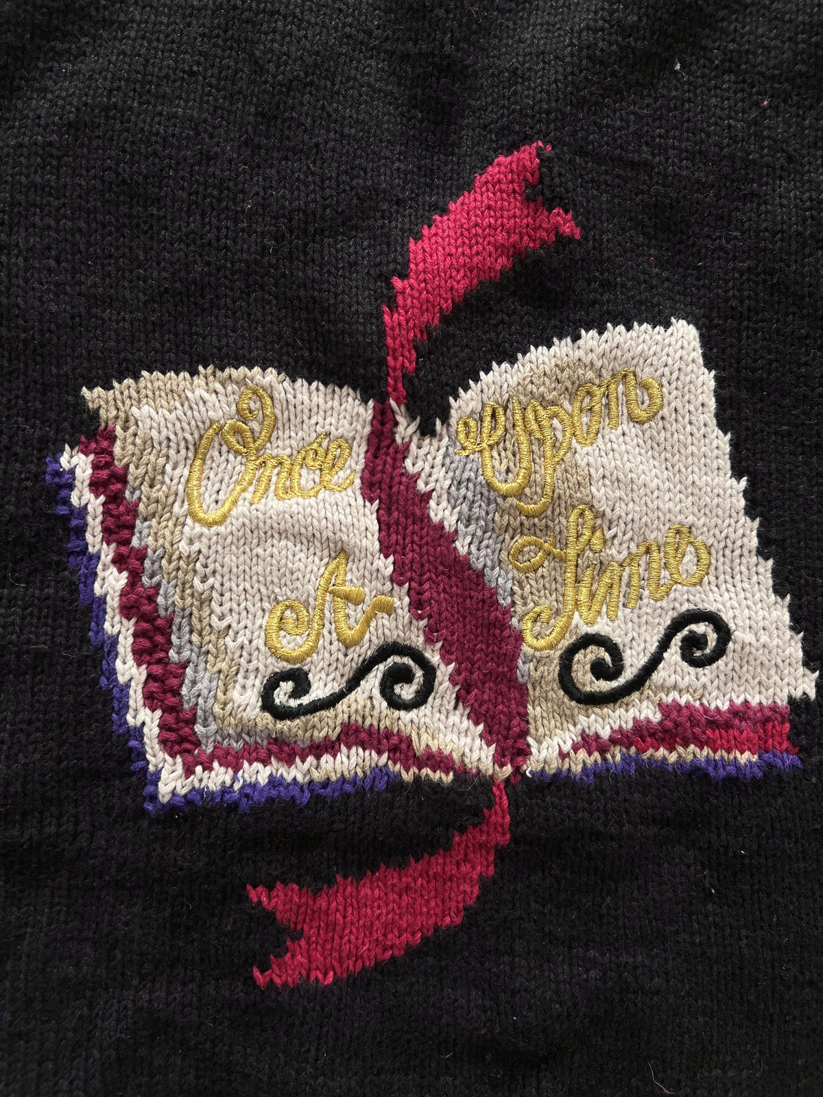 Belle Pointe Embroidered Christmas Cardigan-Bust 44