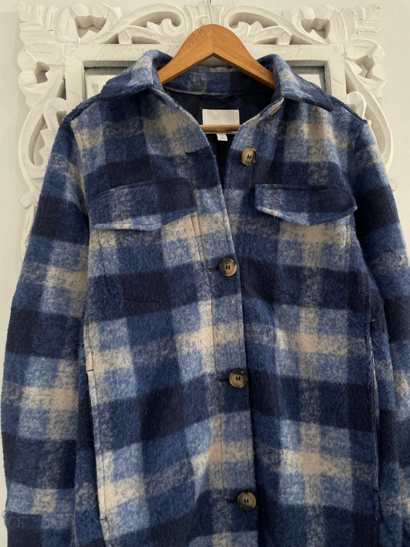 H&M Super Thick Puffer Shacket-Chest 38