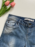 Load image into Gallery viewer, JEANSWEAR 72D DENIM SHORTS - WAIST 30
