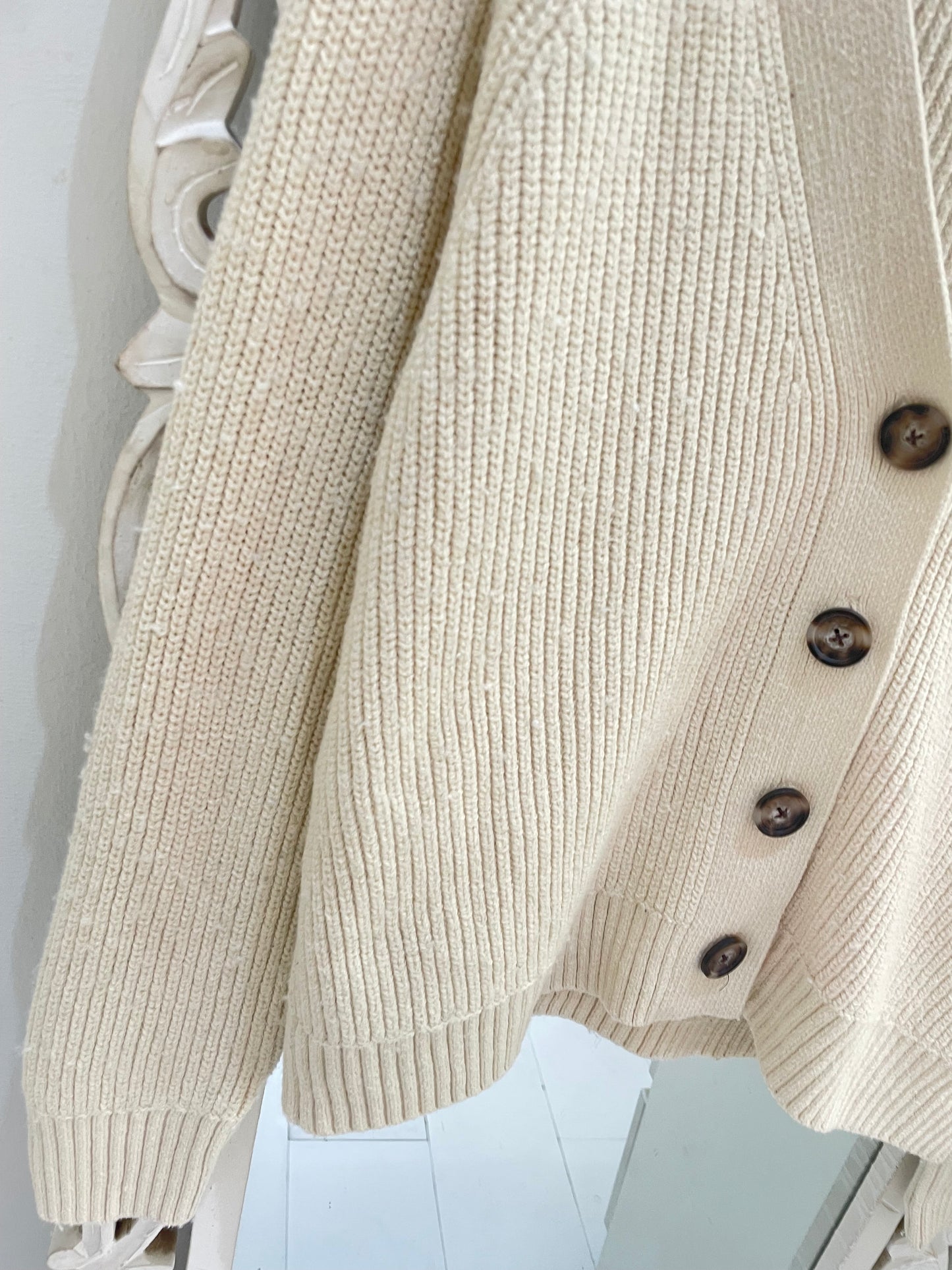 Old Navy Sweater-Bust 42