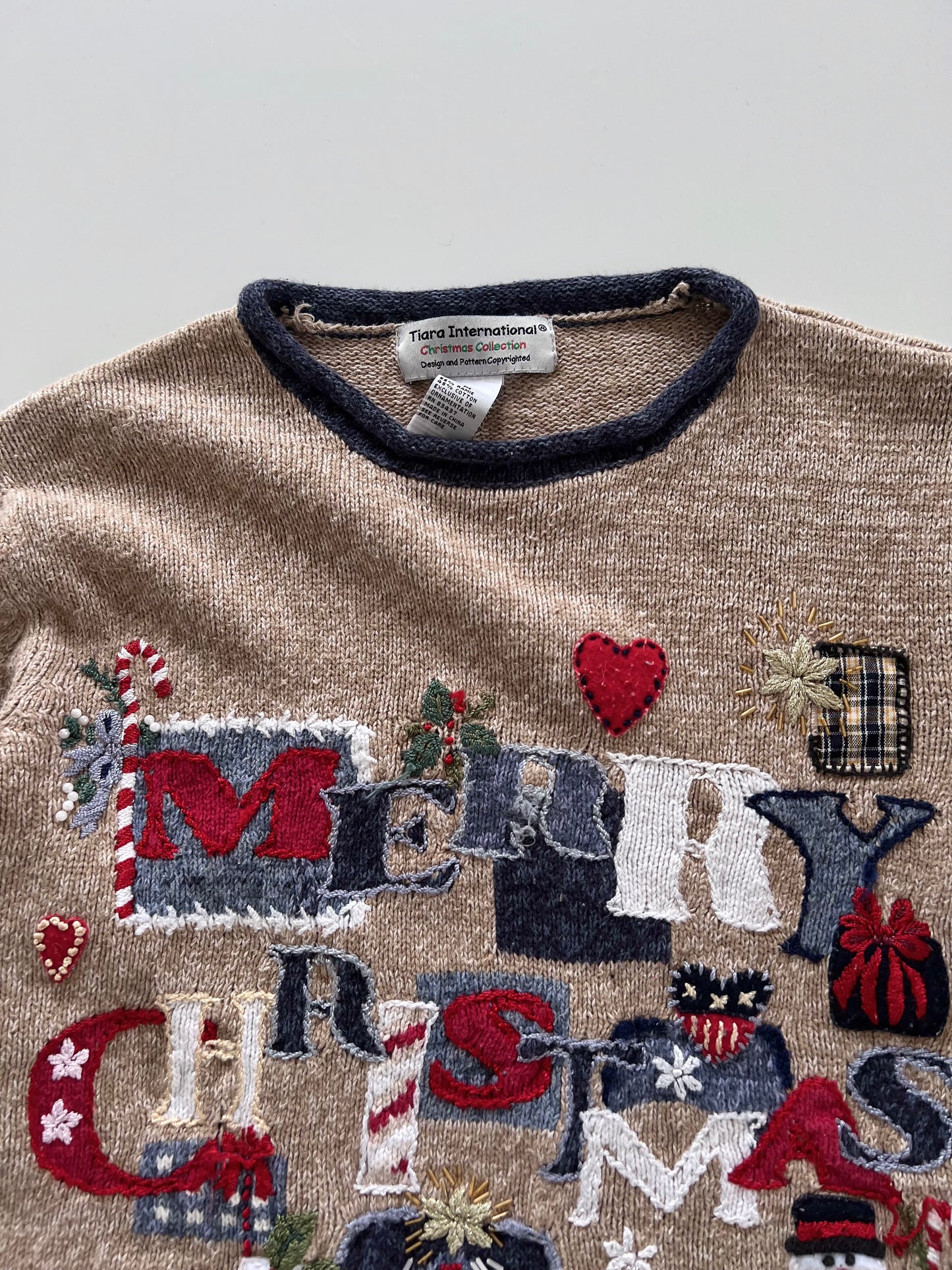 Tiara International Christmas Sweater-Bust 40