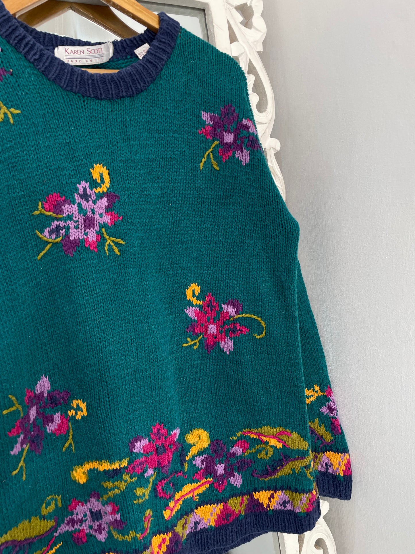 Karen Scott Embroidered Vintage Sweater-Bust 42