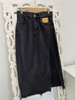Load image into Gallery viewer, Denim Skirt-Waist 26
