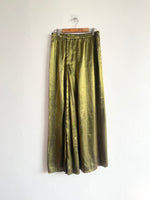 Load image into Gallery viewer, Organza Skirt-Waist 30 to 32