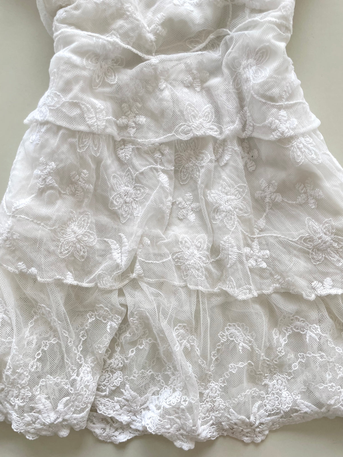 Vintage Ruffle & Lace Dress-Bust 30 to 32