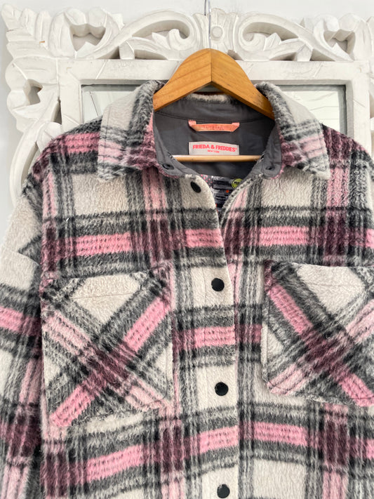 Frieda & Freddies Super Thick Shacket-Chest 48