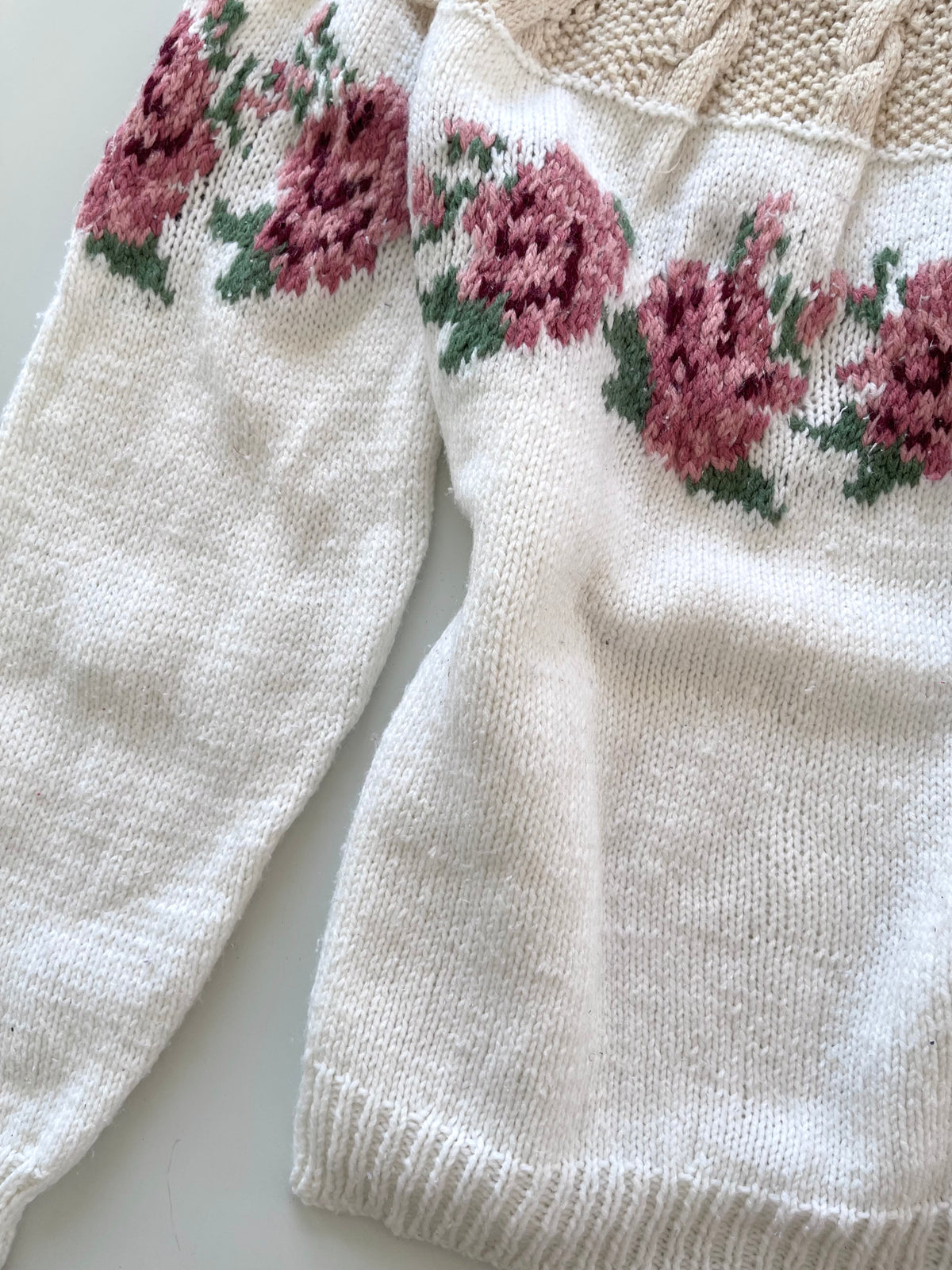 Vintage Embroidered Sweater-Bust 44