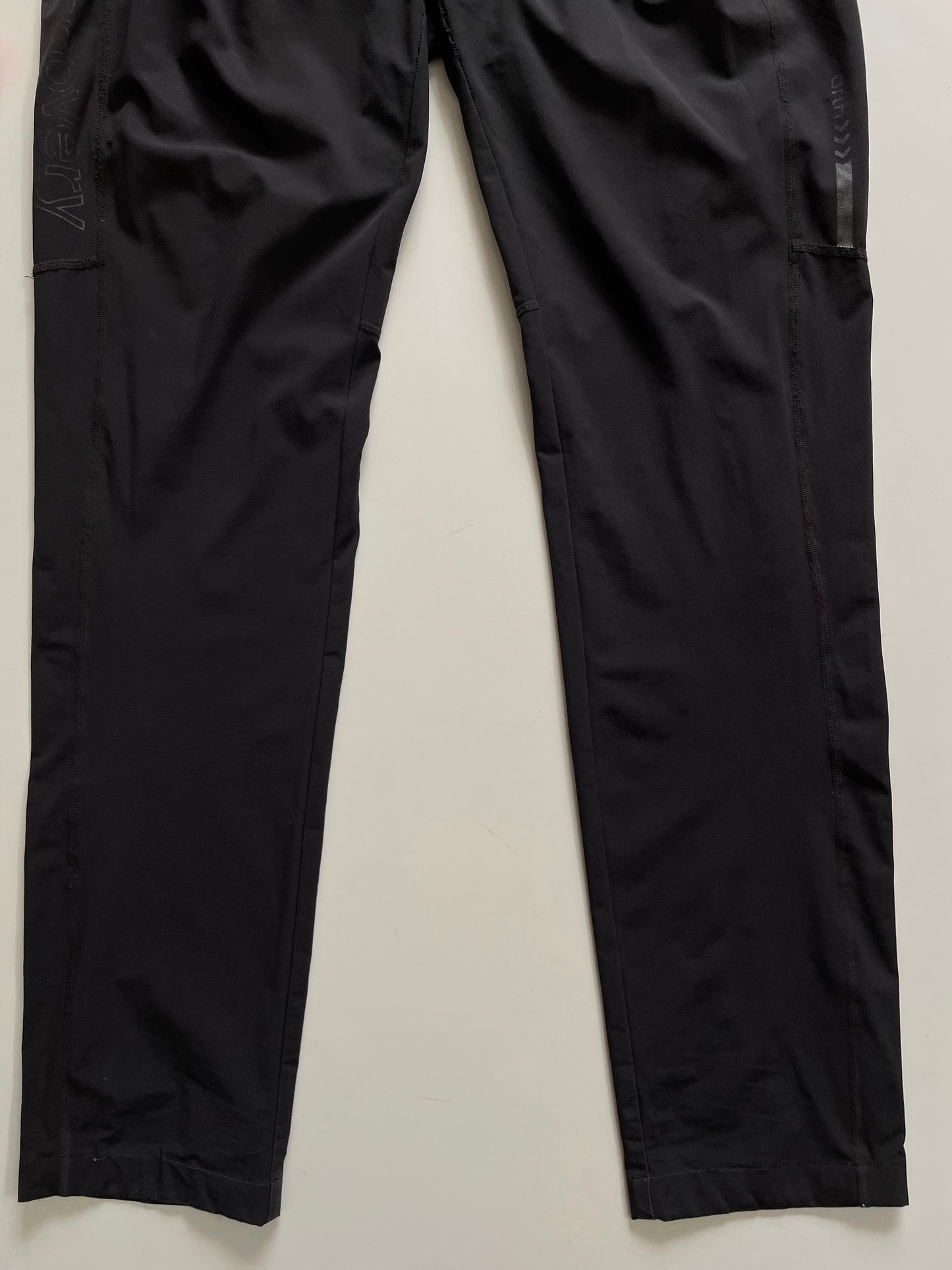 DISCOVERY SWEATPANTS - WAIST 32 TO 36