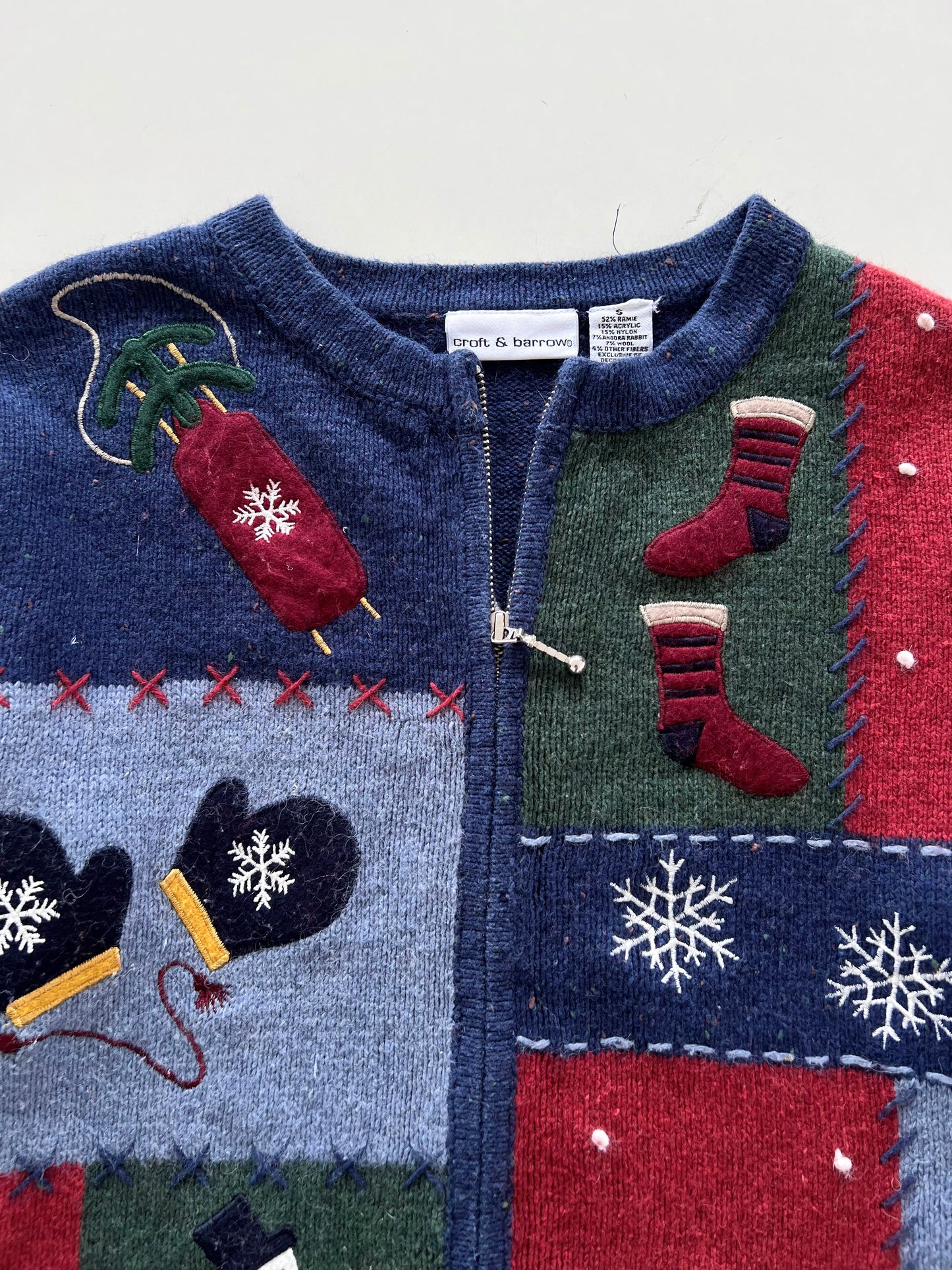 Croft & Barrow Christmas Zipper -Bust 44