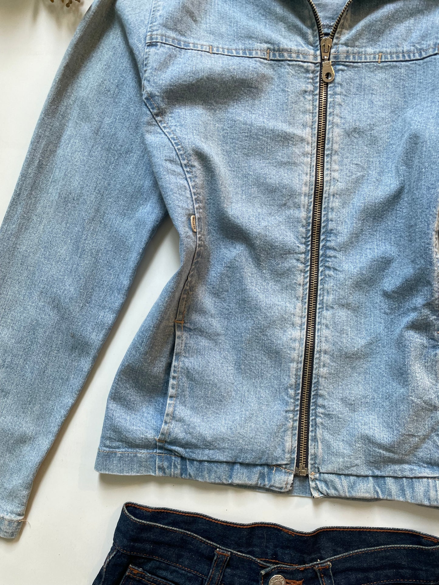 Denimwear-Chest 36