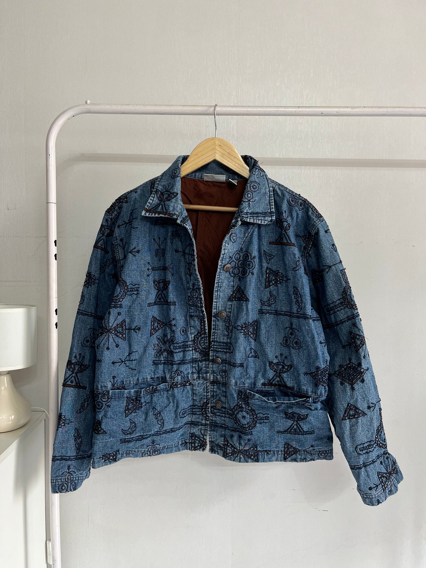 CHICO’S EMBROIDERED DENIM JACKET - BUST 42