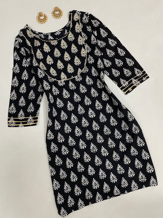 Kurta-Bust