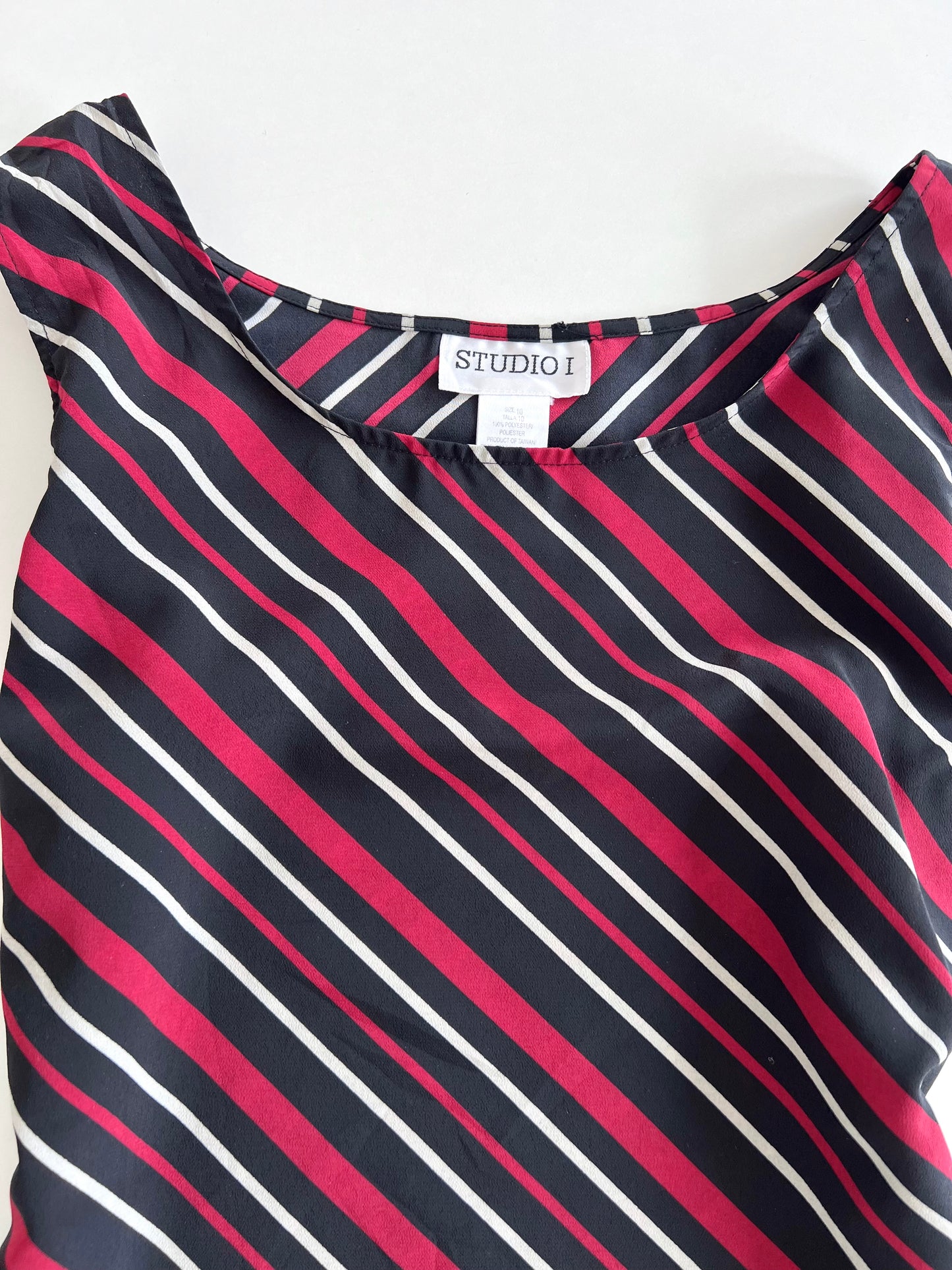 Studio 1 Vintage Top-Bust 40