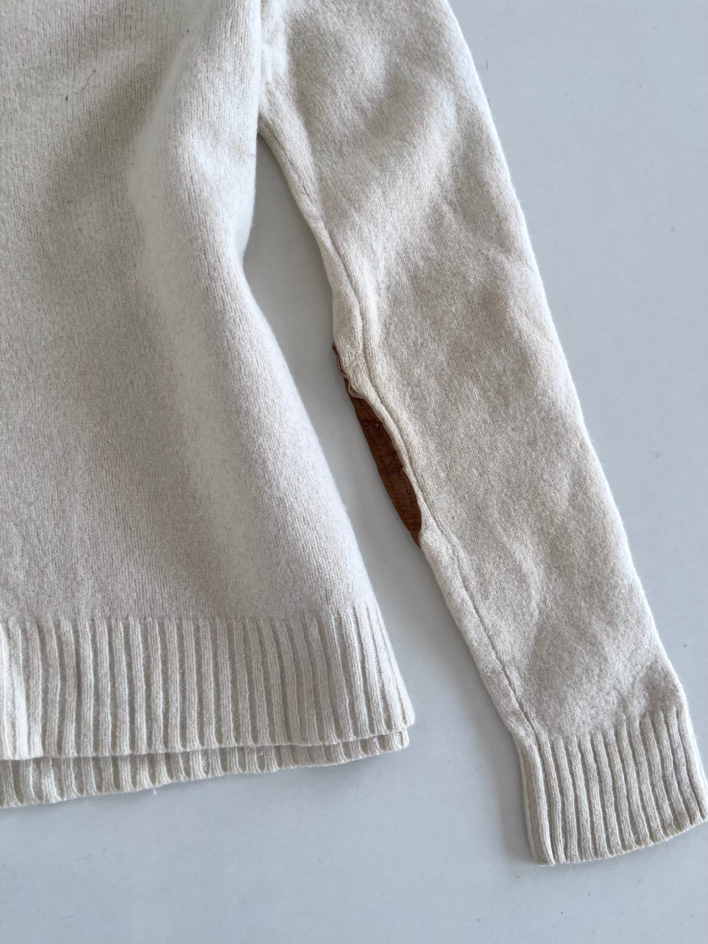 Ralph Lauren 87%Merino Wool 13%Angora Rabbit Hair Vintage Sweater-Bust 34 to 36