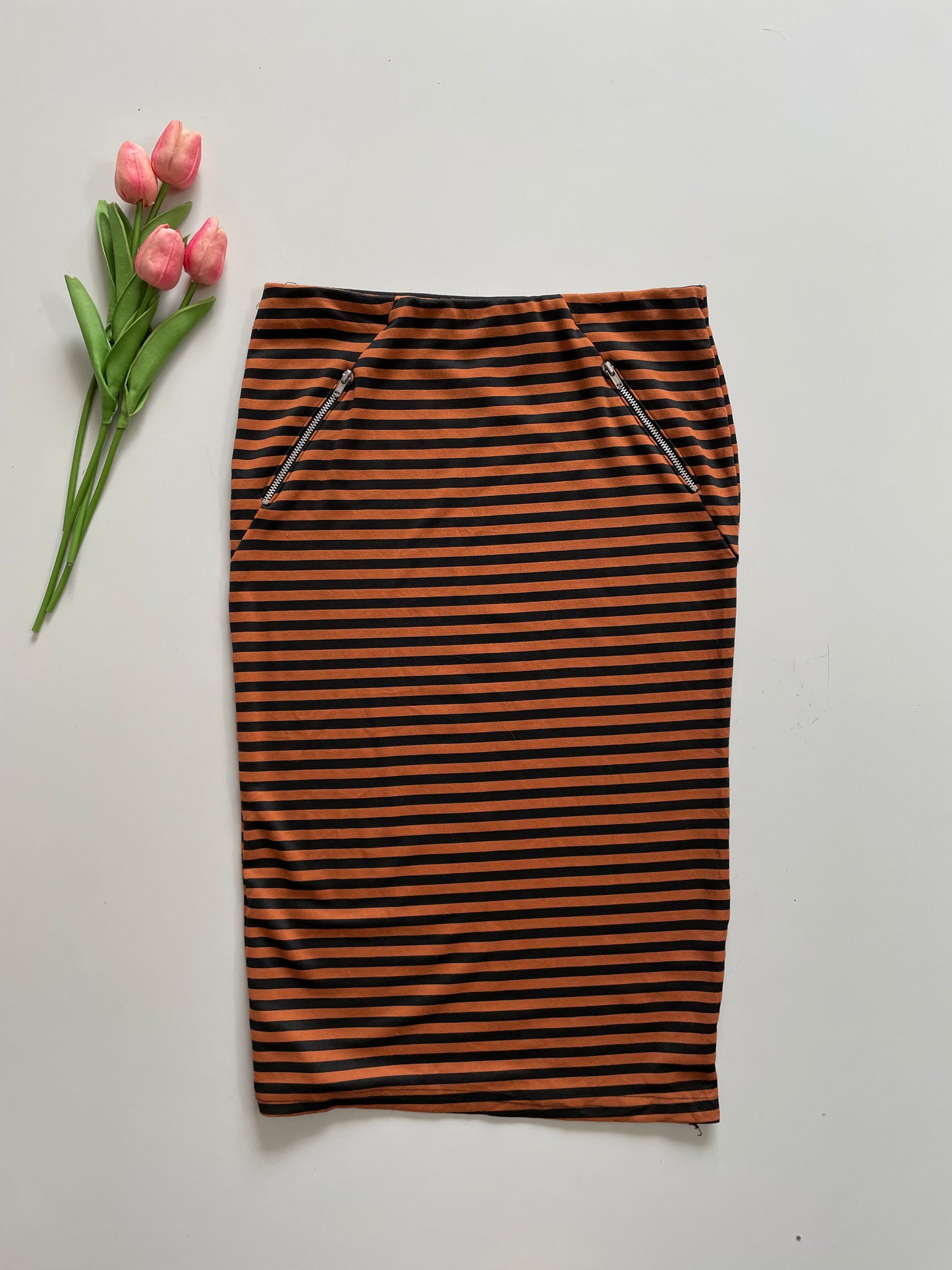 VALIA RUST & BLACK STRIPED SKIRT - WAIST 30 TO 32