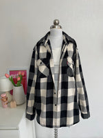 Load image into Gallery viewer, LEVI’S CHECKERED SHIRT - BUST 48
