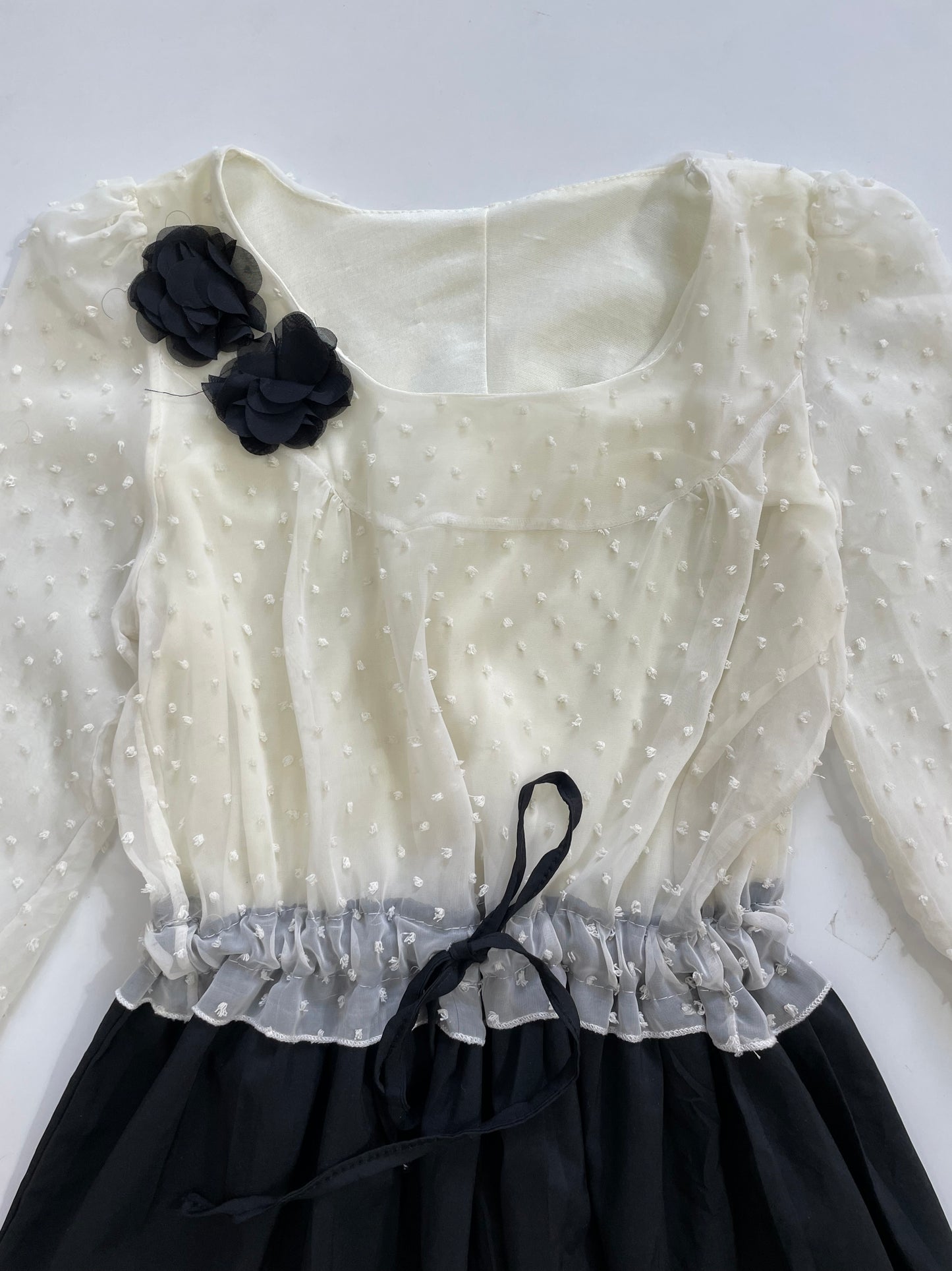 Dress-Bust 32