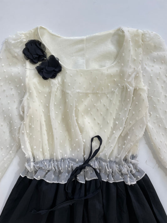 Dress-Bust 32