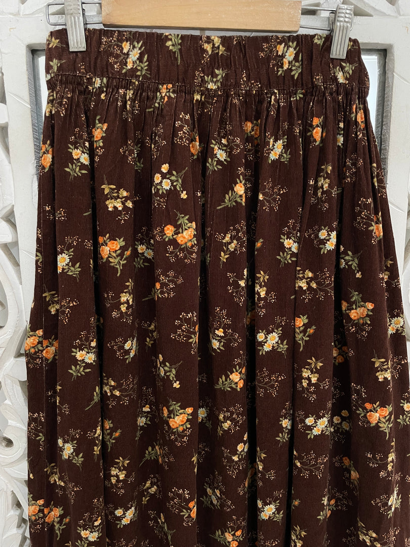 Vintage Corduroy Skirt-waist 32 to 36