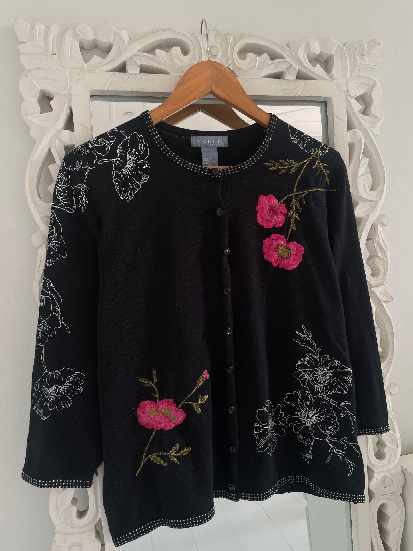 Koret Embroidered Vintage Sweater-Bust 42