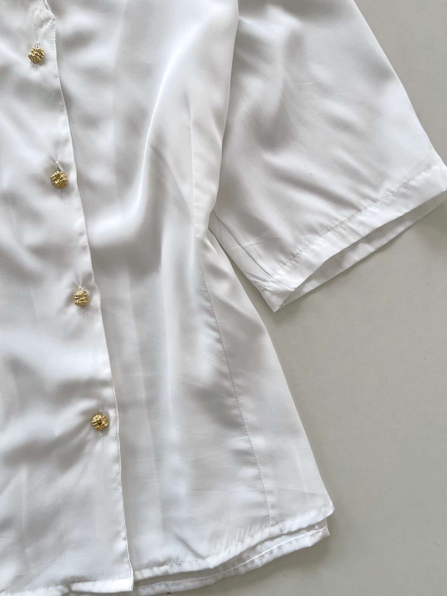 White Shirt-Bust 46