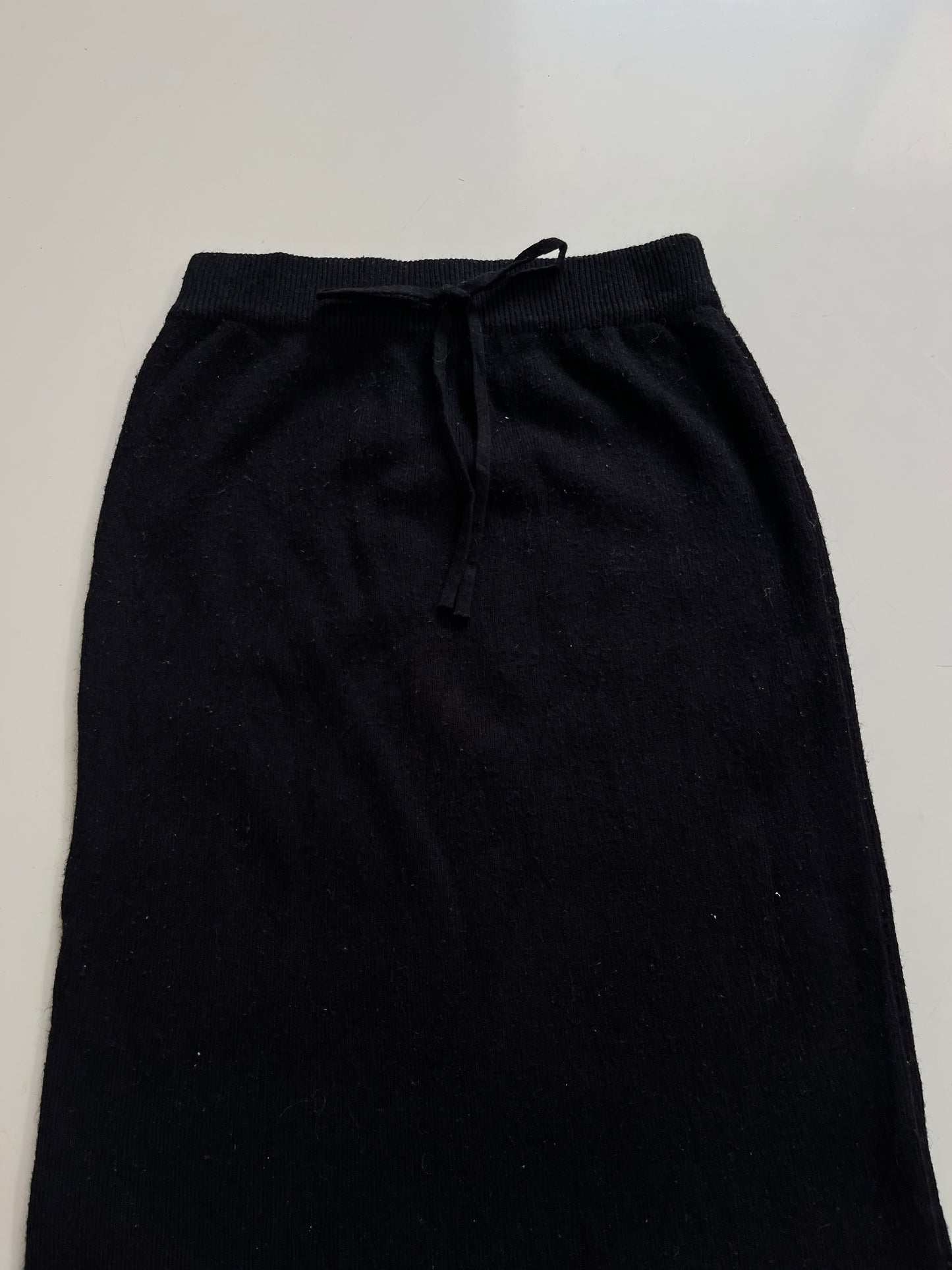 DRAWSTRINGS WINTER SKIRT - WAIST 24 TO 28