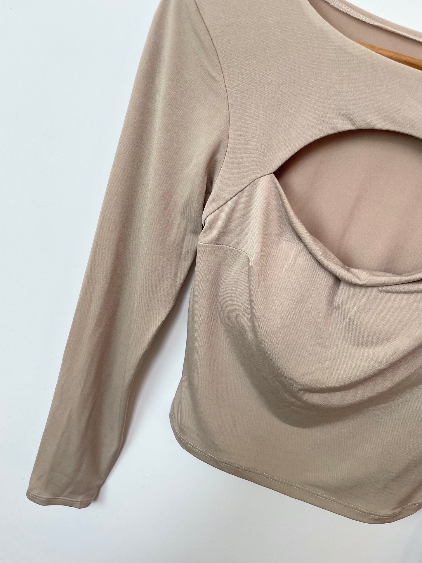 Cutout Top-Bust 34 to 36