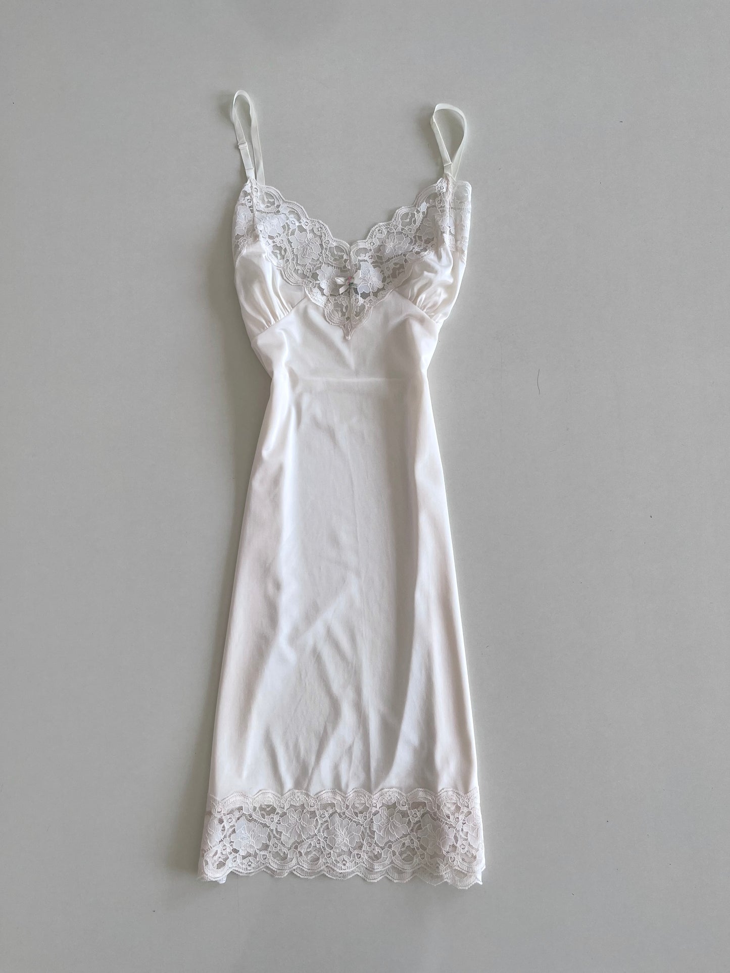 Ashley Taylor Loungewear-Bust 38