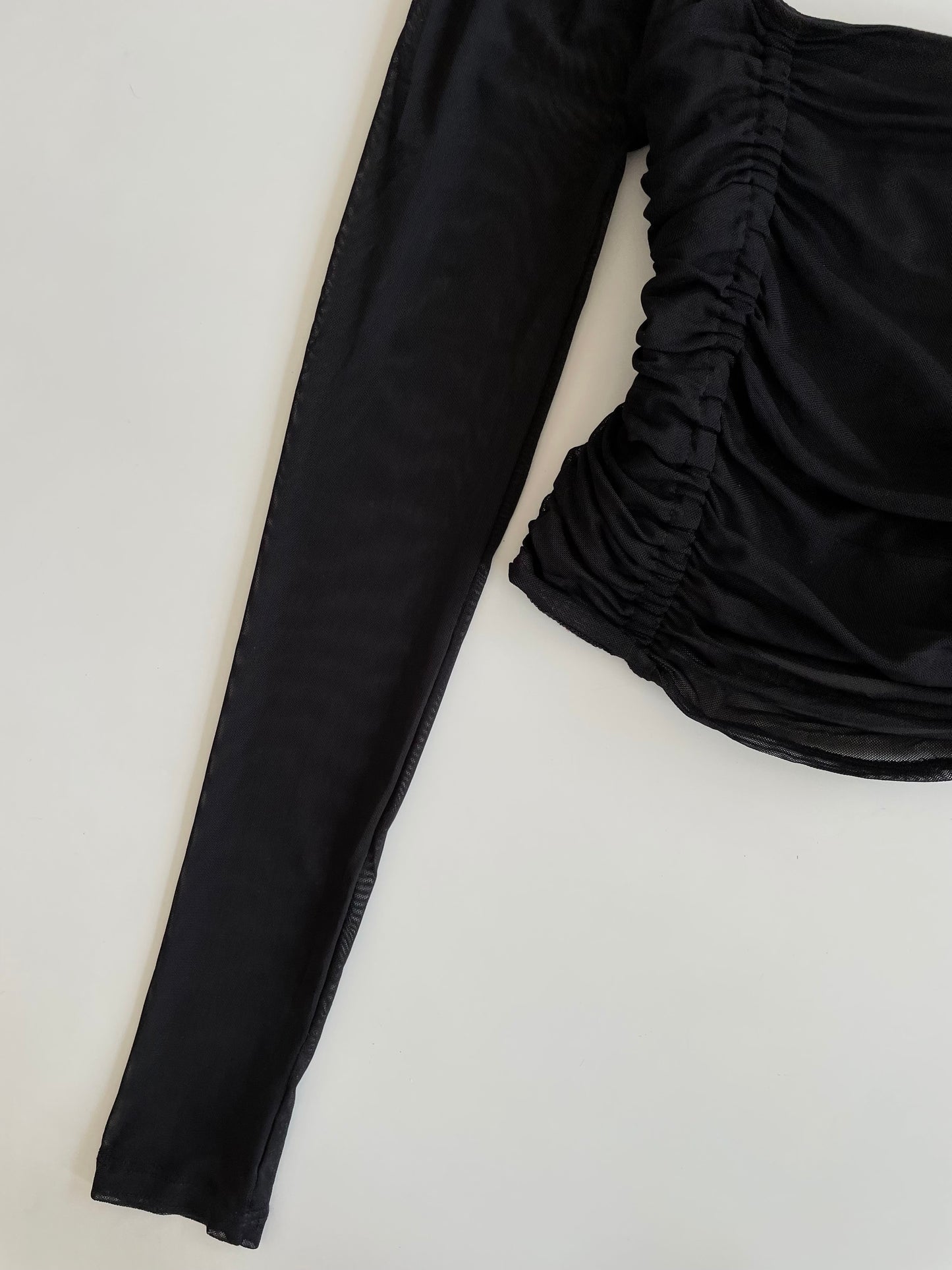 Urban Outfitters Top-Bust 30 to 32