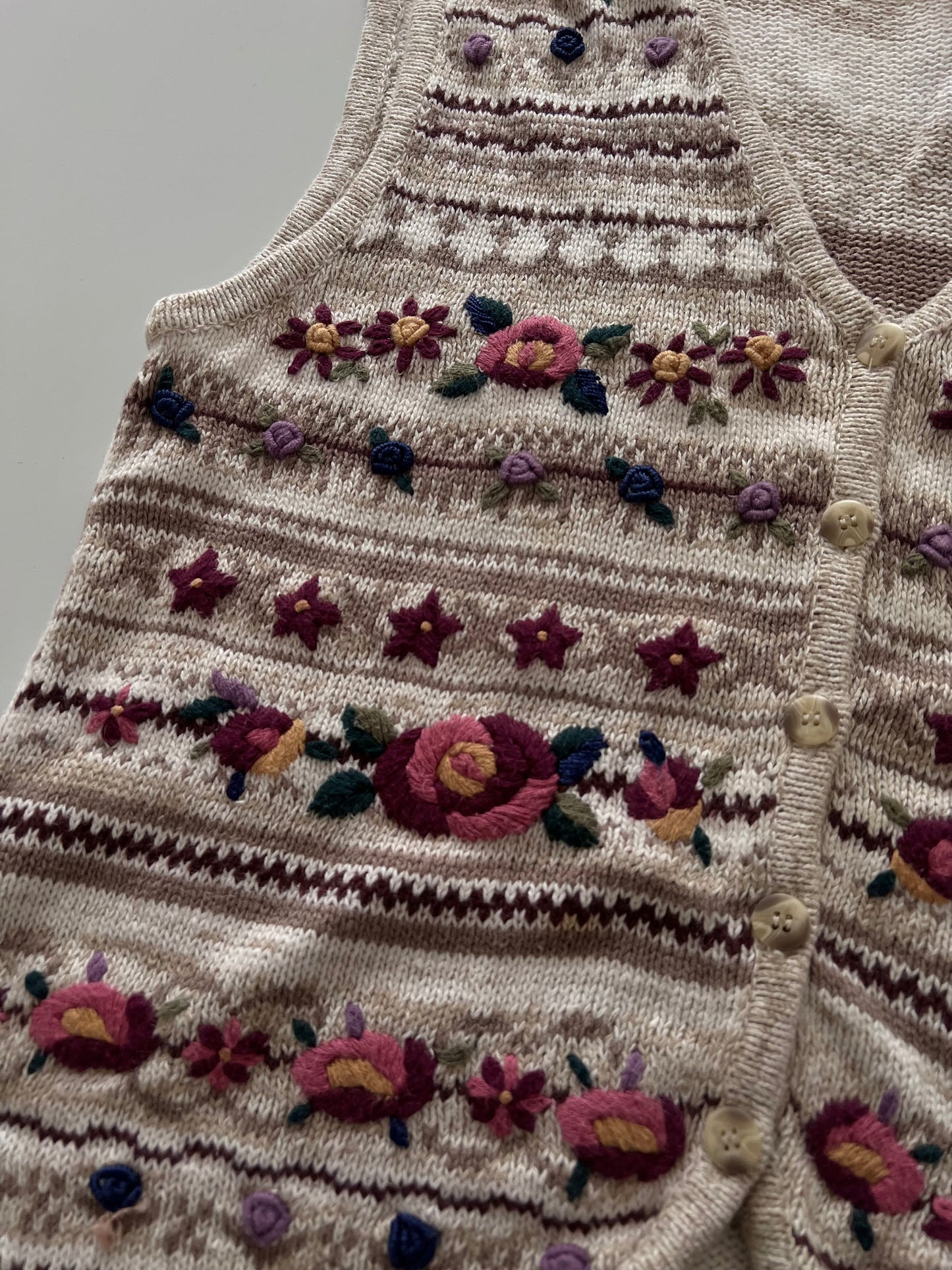 White Stag Embroidered Sweater-Bust 38